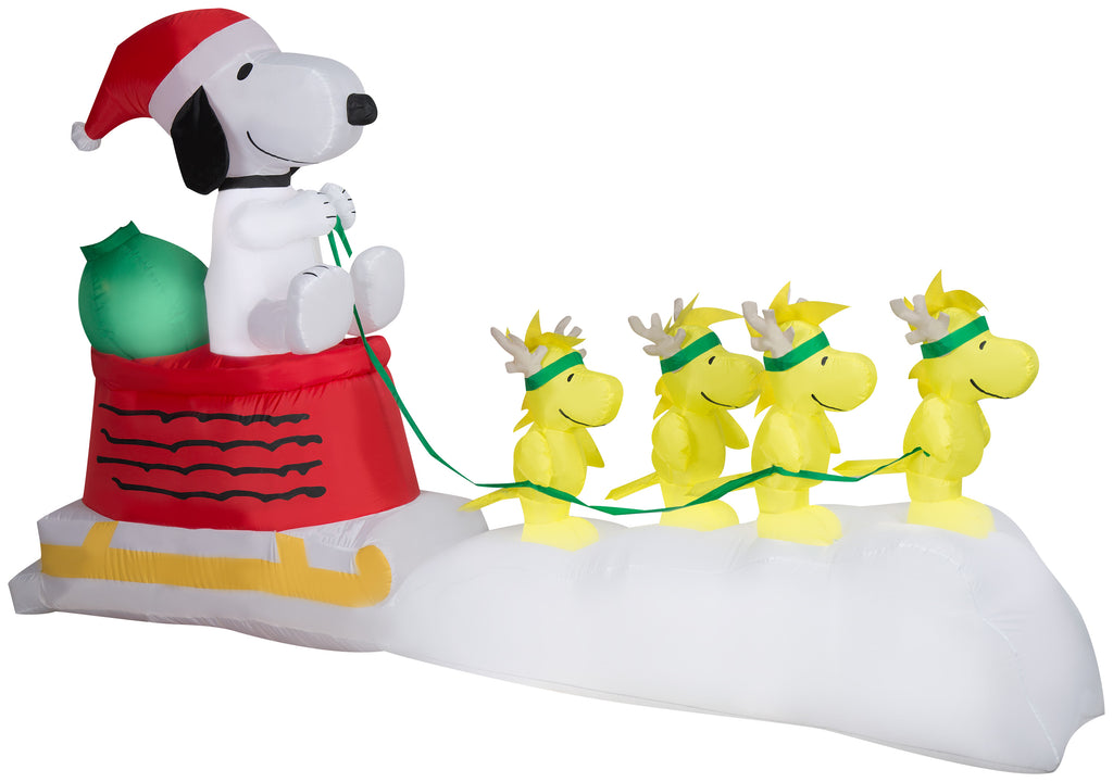 Gemmy Airblown Inflatable Snoopy in Dog Bowl Sled Pulled by 4 Woodstock Reindeer