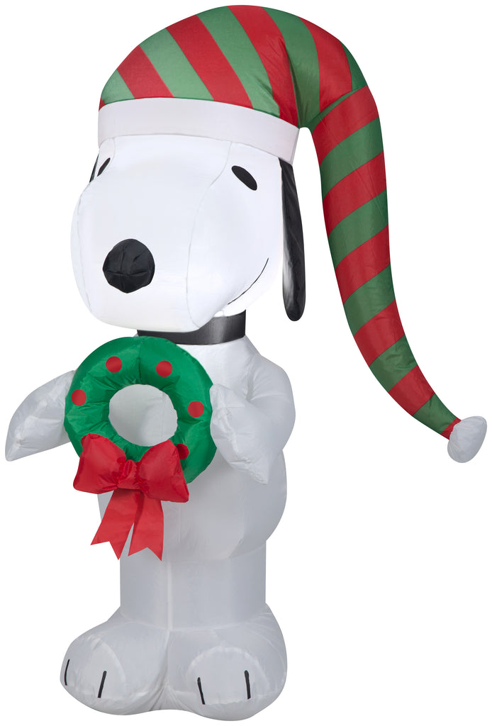 Gemmy Christmas Inflatable Snoopy with Wreath, 3.5 Feet